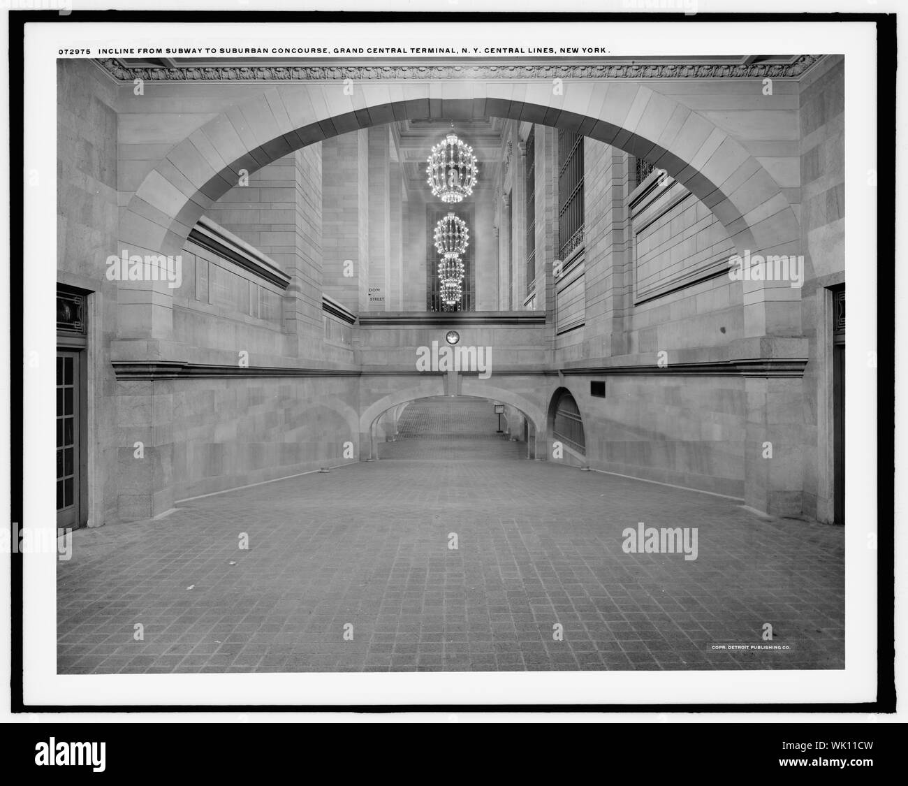 Neige aus der U-Bahn bis S-Bahnsteigs, Grand Central Terminal, New York Central Lines, New York; Neigung von der U-Bahn bis S-Bahnsteigs, Grand Central Terminal, New York Central Lines, New York Stockfoto
