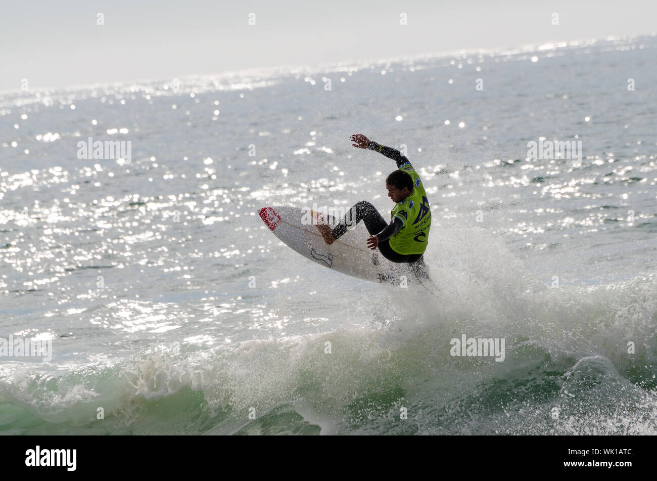 PENICHE, PORTUGAL - Oktober 17: Surfer während der Rip Curl Pro Portugal, 17. Oktober 2013 in Peniche, Portugal Stockfoto