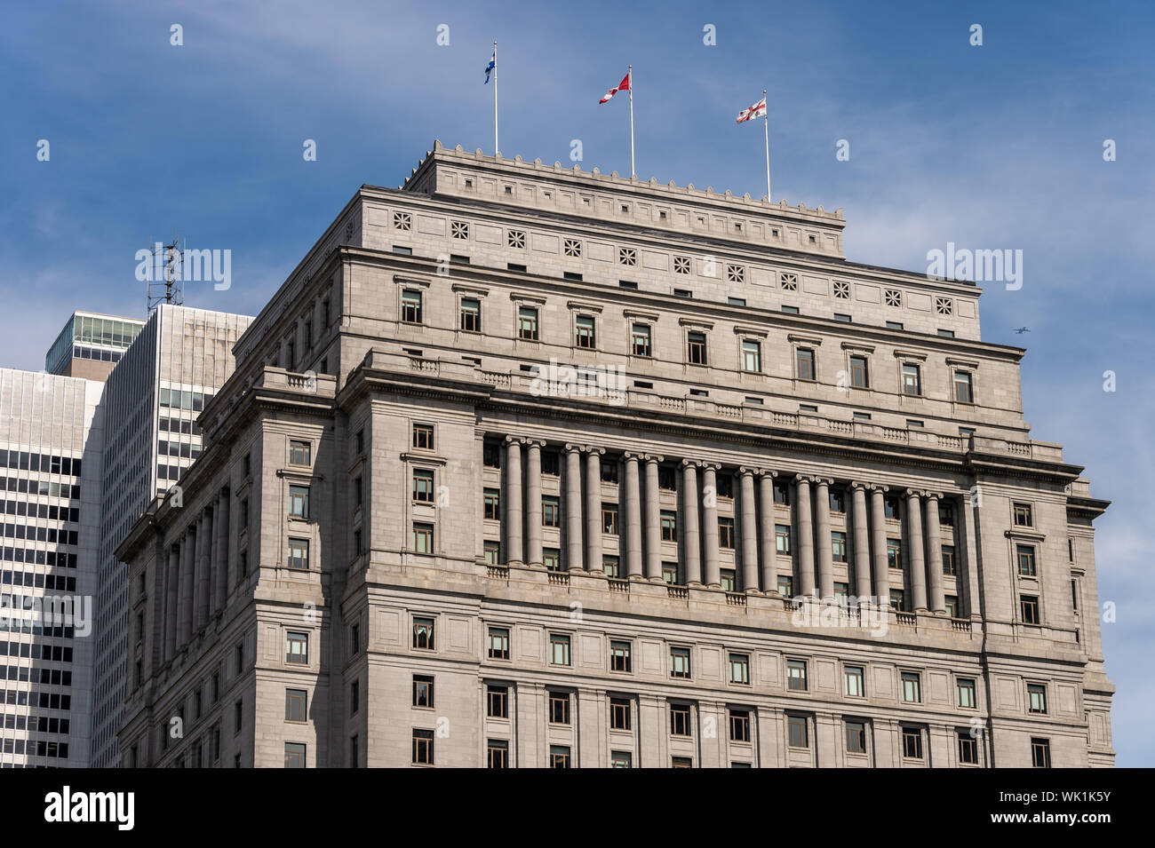 Montreal, Kanada - 03 September 2019: Edifice Sun Life Gebäude auf Metcalfe Street. Stockfoto