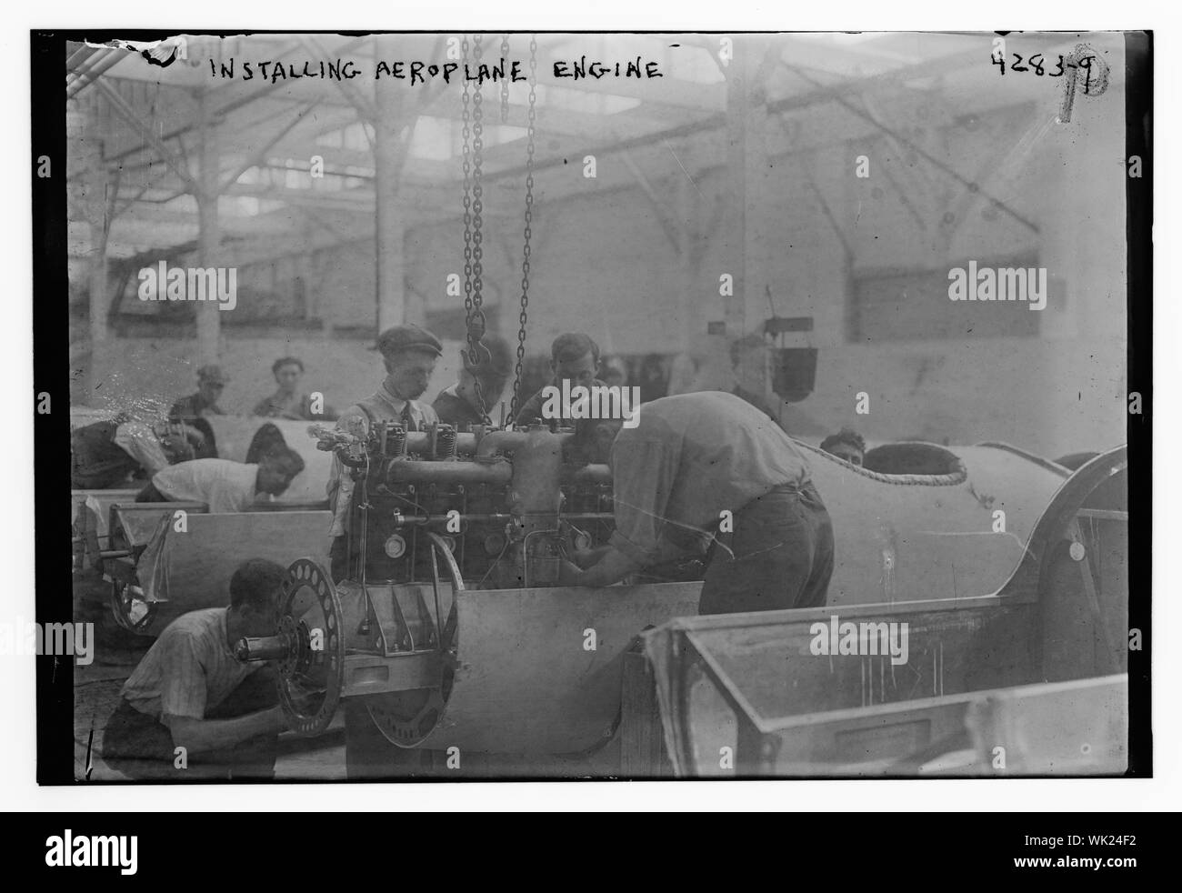 Installieren Flugzeug Flugzeug Motor Stockfoto