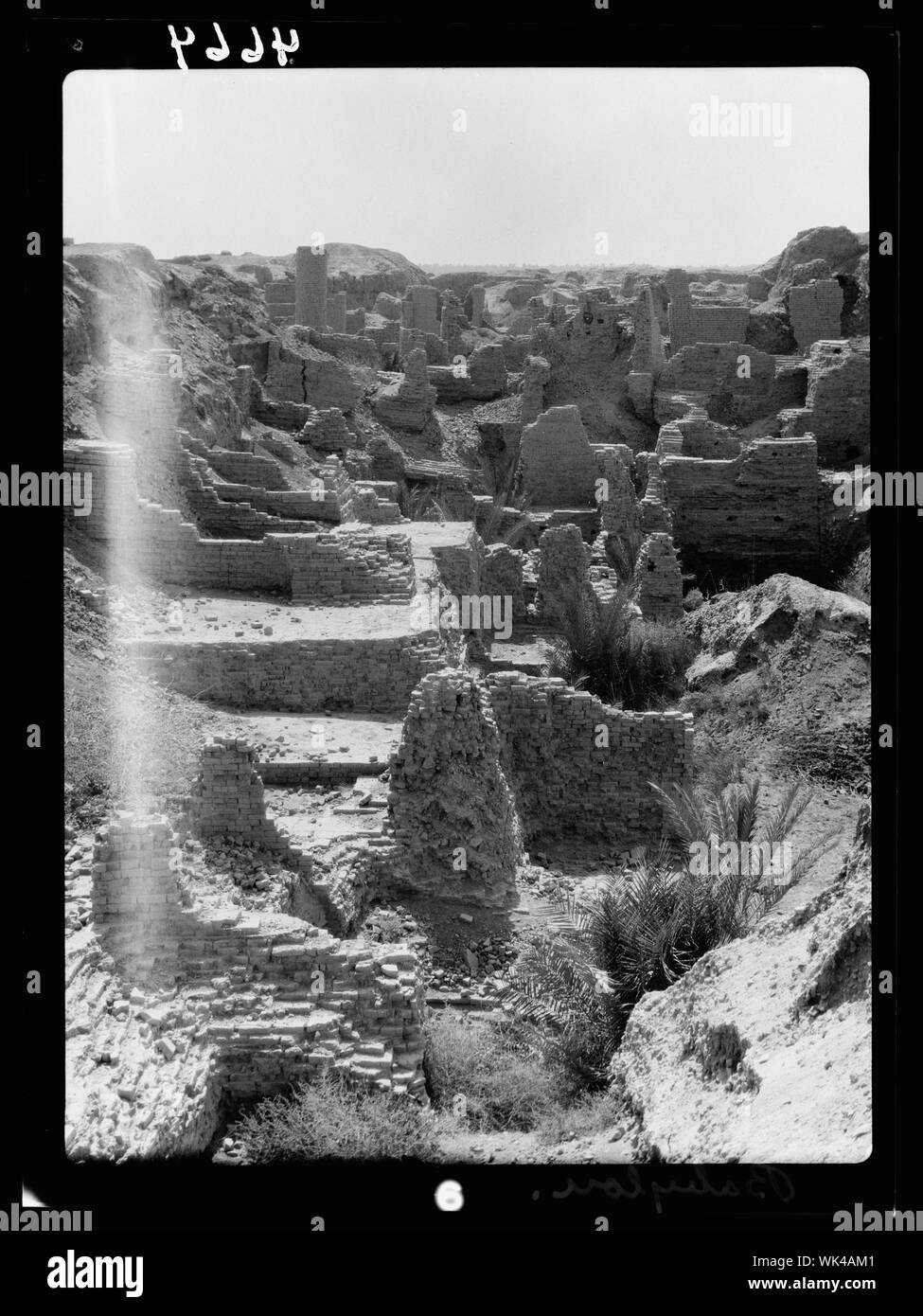 Irak. Babylon die Große. Verschiedene Ansichten der bröckelnden Ruinen. Durcheinander von Mauerwerk. Reste der alten Häuser Stockfoto