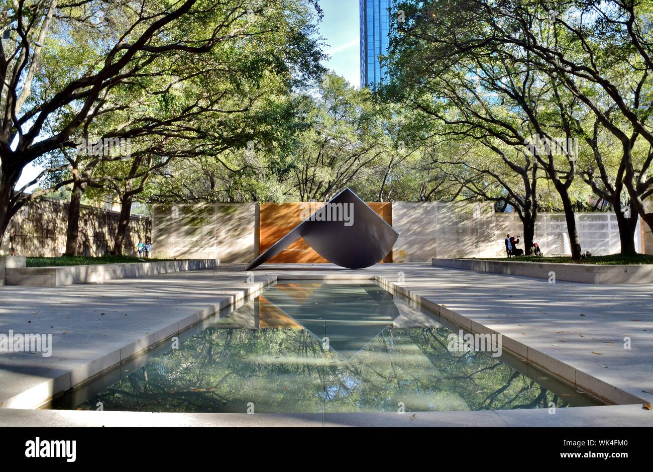 Kunst Garten und einen reflektierenden Pool im Zentrum von Dallas, Dallas, Texas, Vereinigte Staaten von Amerika Stockfoto