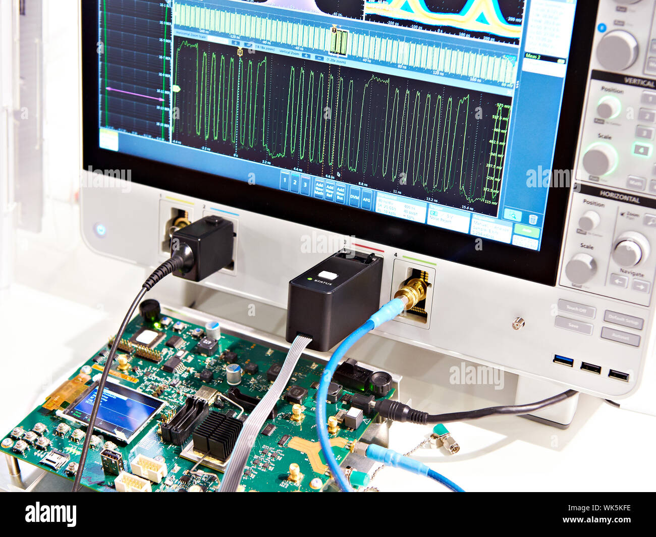 Mixed Signal Oszilloskop. Radio Messgeräte Stockfoto