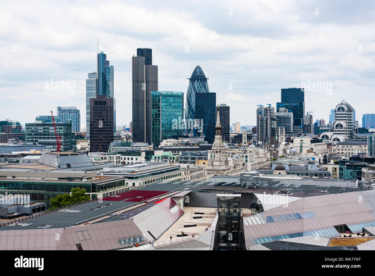 Blick auf die London Stadtbild gegen bewölkter Himmel Stockfoto