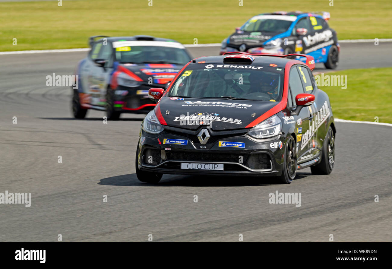 Renault Clio Cup Praxis in Oulton Park, Auto 5, Ben Colburn, Westbourne Motorsport Stockfoto