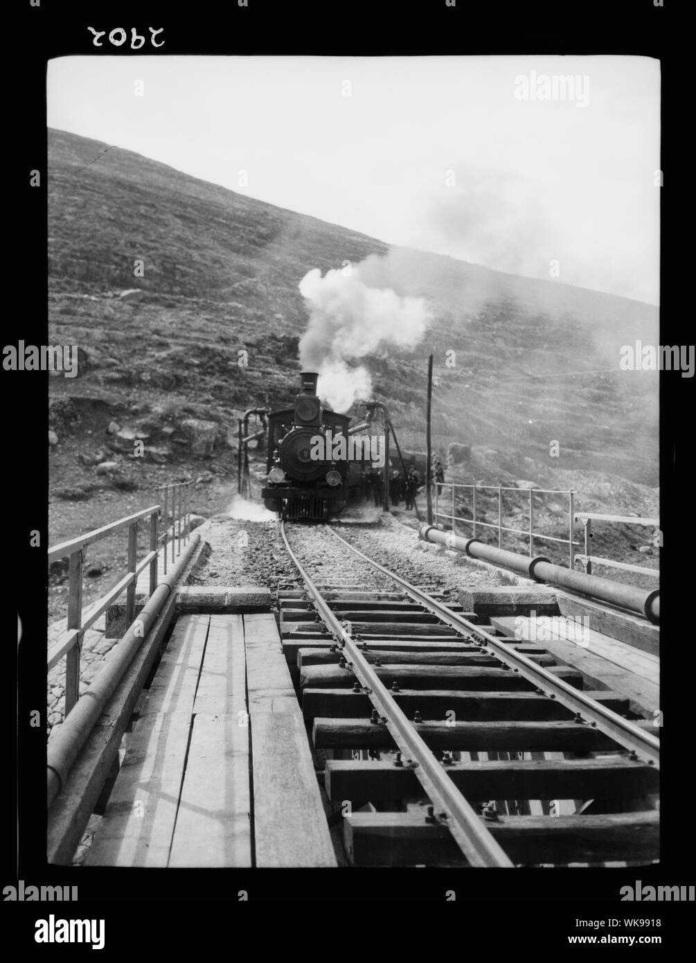 Von Jaffa nach Jerusalem. Zug am Battir. Steilen nach oben ziehen. Stockfoto
