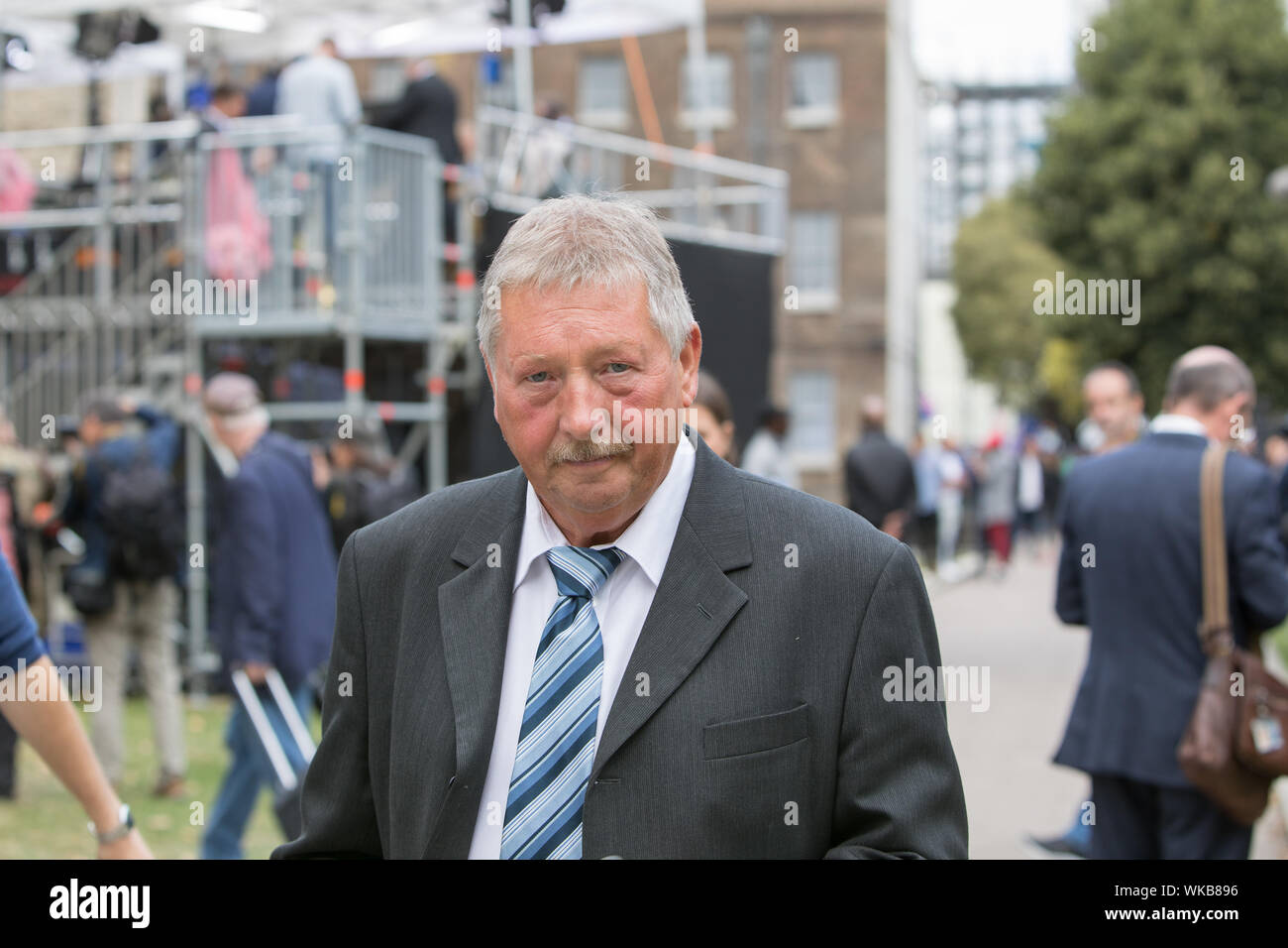 College Green, London, UK. 3. September 2019. Der Premierminister, Boris Schwartz steht vor einer Rebellion durch konservative Abgeordnete über die Pläne der britischen effektiv zu blockieren die EU verlassen, ohne ein Abkommen am 31. Oktober. Die Tories Rebellen einen Antrag im Parlament für eine neue Gesetzgebung Brexit bis Januar 2020 zu verzögern. Es sei denn, die Regierung stimmt Kein-deal beenden oder ein neues Widerrufsrecht Abkommen mit der EU. Stockfoto