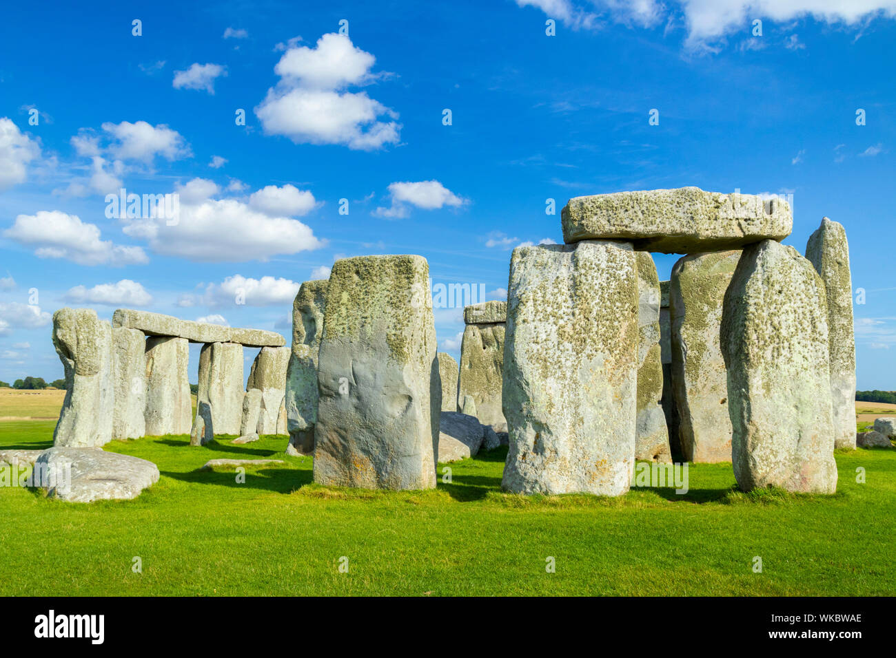 Stonehenge Stone Circle so Steine aufrecht und blausteine auf Stonehenge in der Nähe von Amesbury Wiltshire England uk gb Europa liegen Stockfoto
