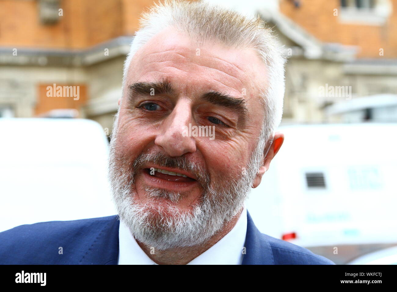 TOMMY SHEPPARD MP IM COLLEGE GREEN, WESTMINSTER AM 3. SEPTEMBER 2019. Schottische MPS. SNP. SCOTTISH NATIONAL PARTY. Schottische Politiker. Die britischen Politiker. Politik. SNP-Sprecher in Westminster. HOUSE OF COMMONS. Stockfoto