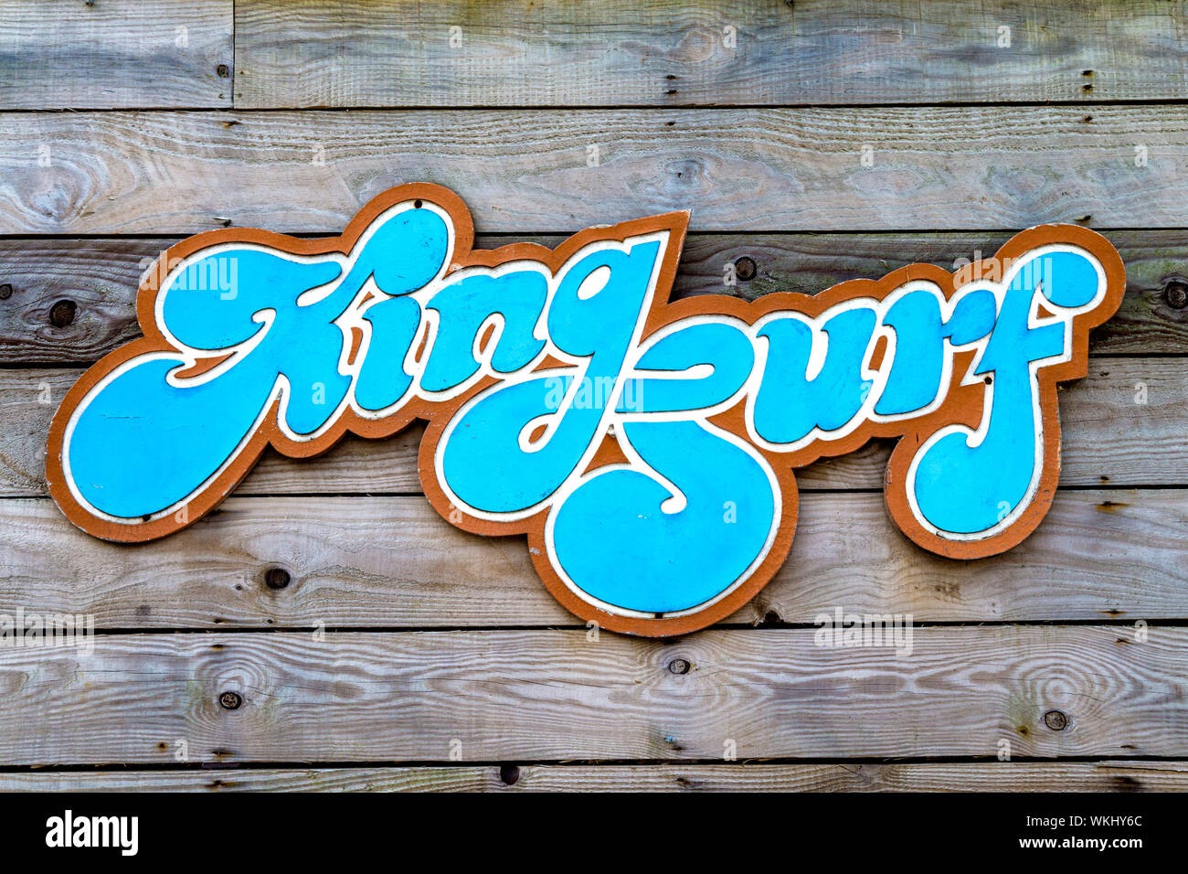 Kingsurf Surf Schule in Mawgan Porth Beach, Cornwall, Großbritannien Stockfoto