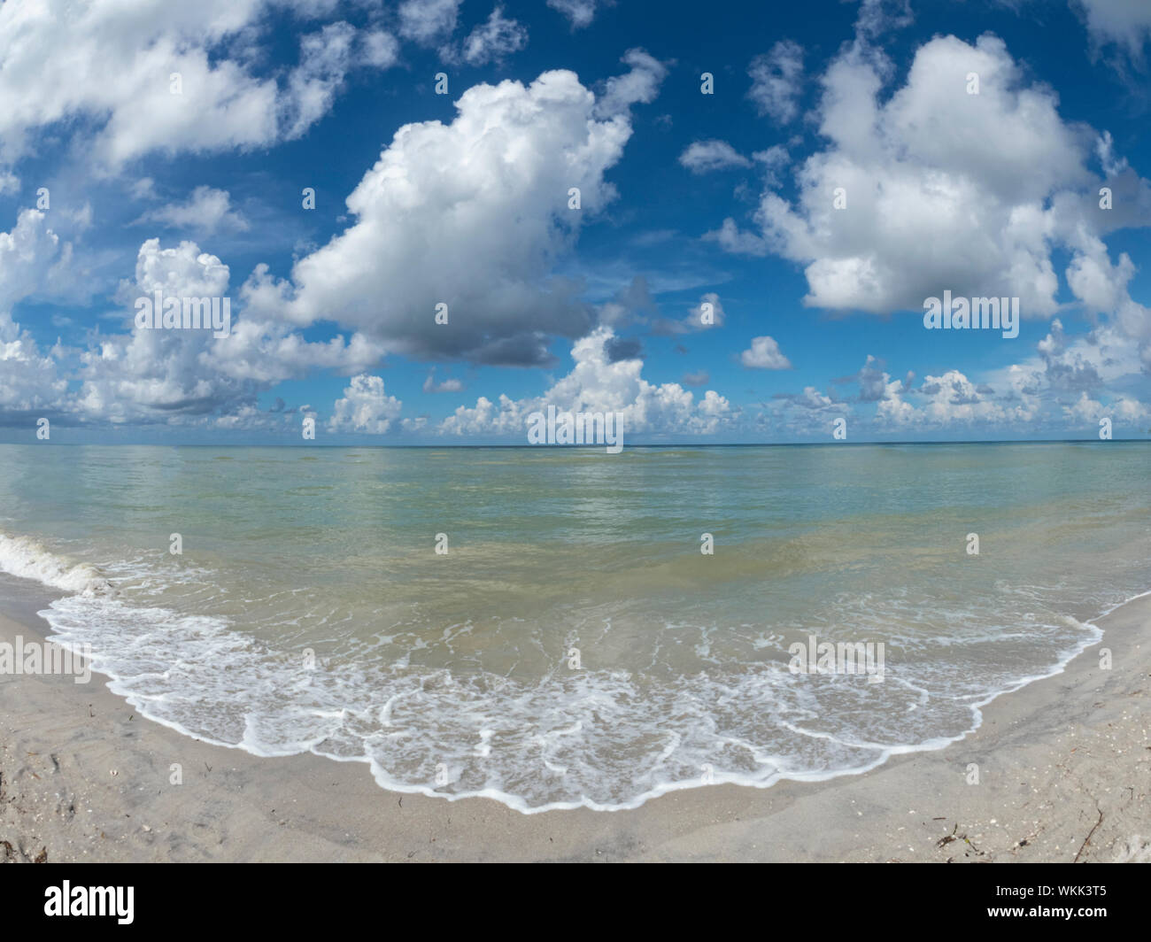 Blind Pass Strand am Golf von Mexiko auf Sanibel Island, Florida Stockfoto
