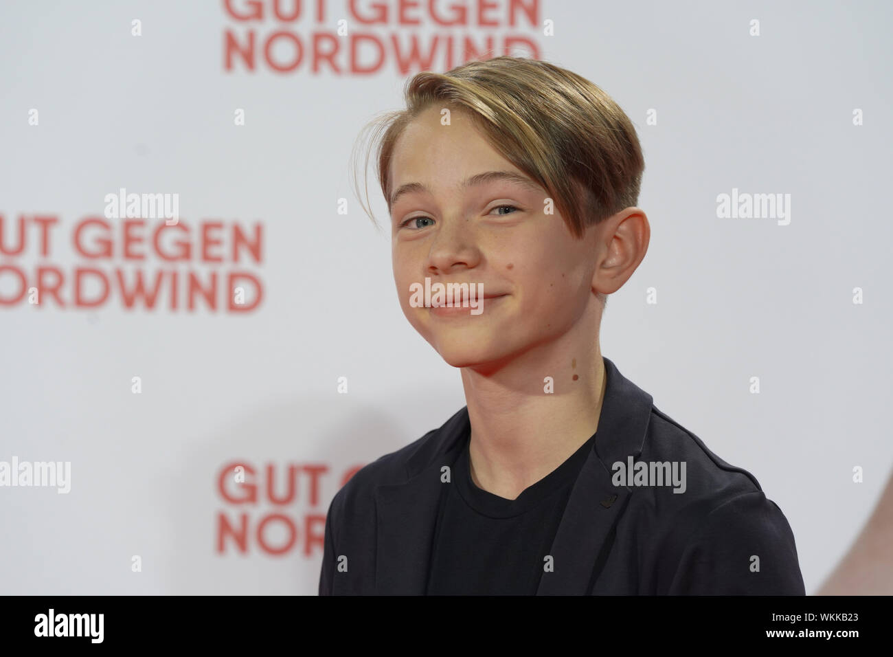 Yoran Leicher auf dem roten Teppich bei der Weltpremiere des Kinofilms Gut gegen Nordwind am 03.09.2019 im Cinedom in Koeln Stockfoto