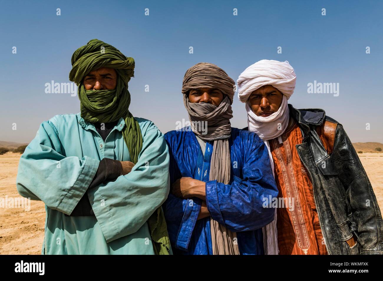 Tuareg posieren, in der Nähe von Tamanrasset, Algerien Stockfoto