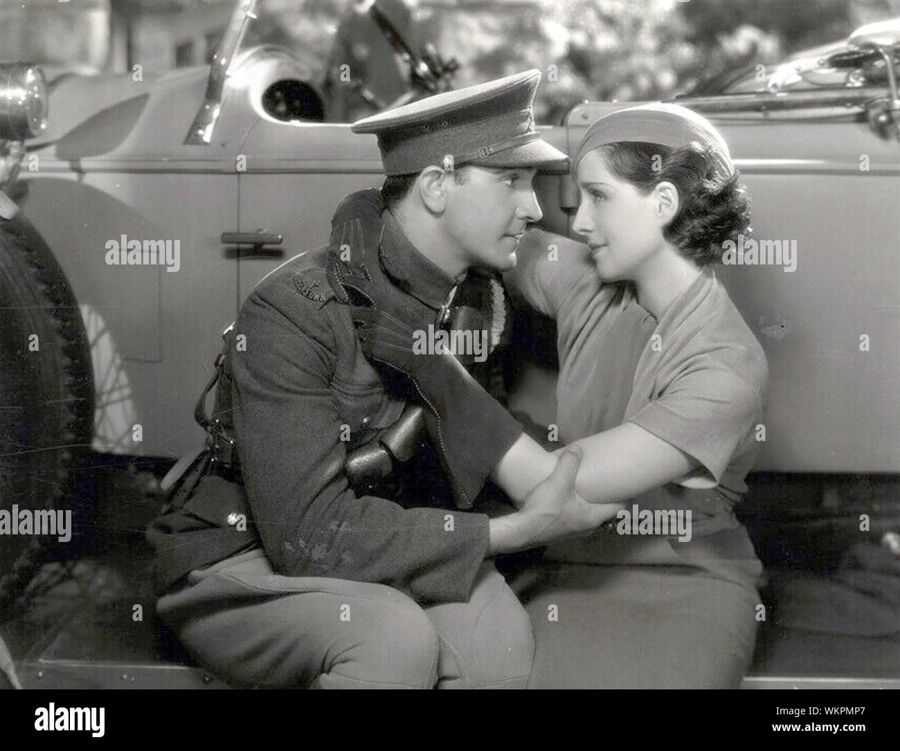 SMILIN' bis 1932 MGM Film mit Norma Shearer und Fredric März Stockfoto