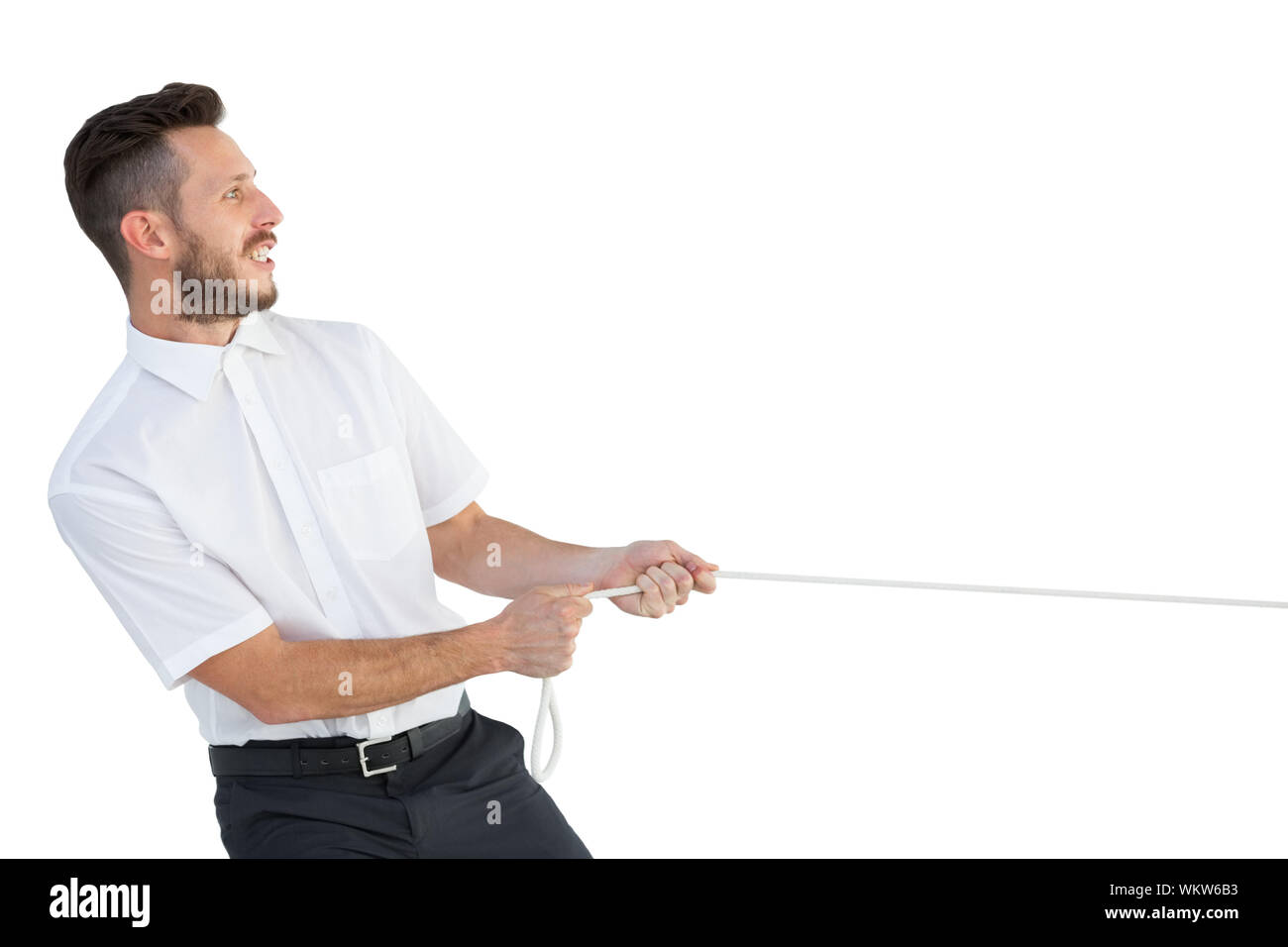 Hipster Geschäftsmann ziehen ein Seil auf weißem Hintergrund Stockfoto