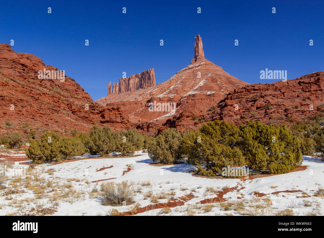 Schloss Tal Sandsteine im Winter, Castle Valley, Utah, USA Stockfoto