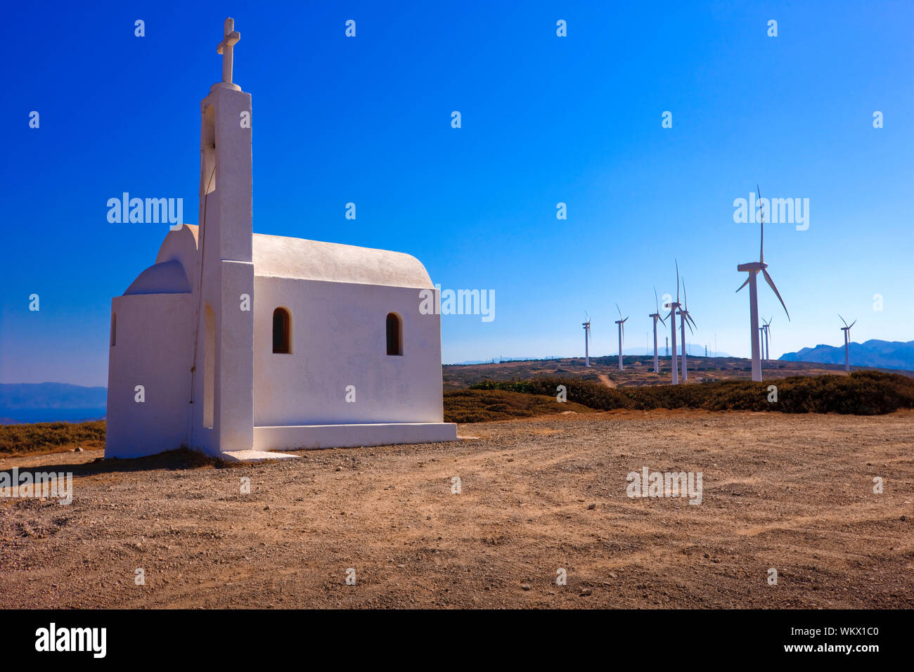 Berglandschaft. Kapelle. Windmühle. Kreta. Griechenland. Stockfoto