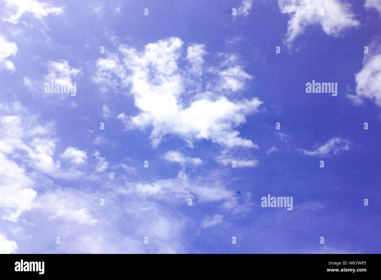 Blue Sky cloud Hintergrund Textur schöne Vice und Wetter mit Sonnenlicht in Tag Stockfoto