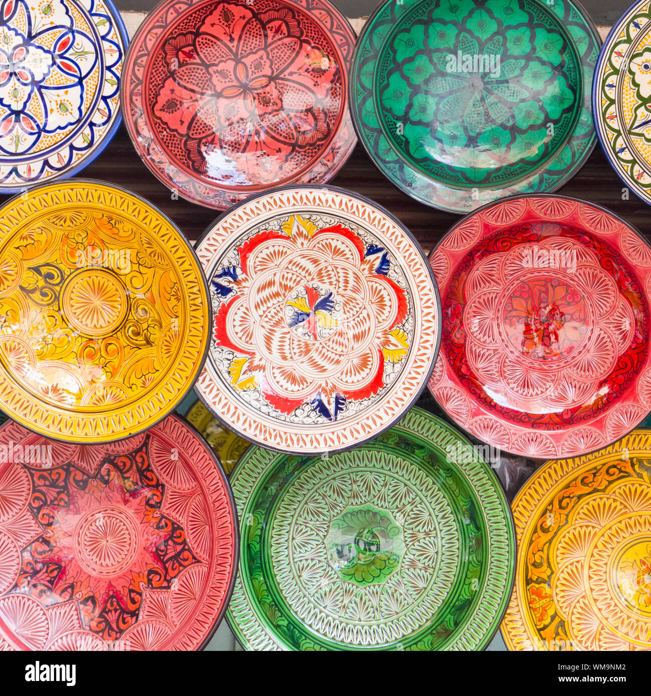 Traditionelle arabische bunten Tonplatten. Stockfoto