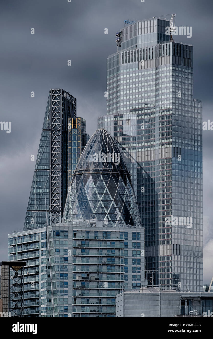 22 Bishopsgate Wolkenkratzer von Whitechapel, die neuesten und höchsten Ergänzung der Londoner City Skyline 2019, der Square Mile gesehen. Stockfoto