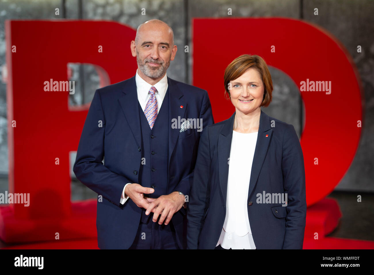 Simone Lange Burgermeister Von Flensburg Alexander Ahrens Burgermeister Der Stadt Bautzen Regionale Konferenz Fur Die Prasentation Der Kandidaten Fur Den Spd Vorsitz Kongresszentrum Saarbrucken 04 09 19 Verwendung Weltweit Stockfotografie