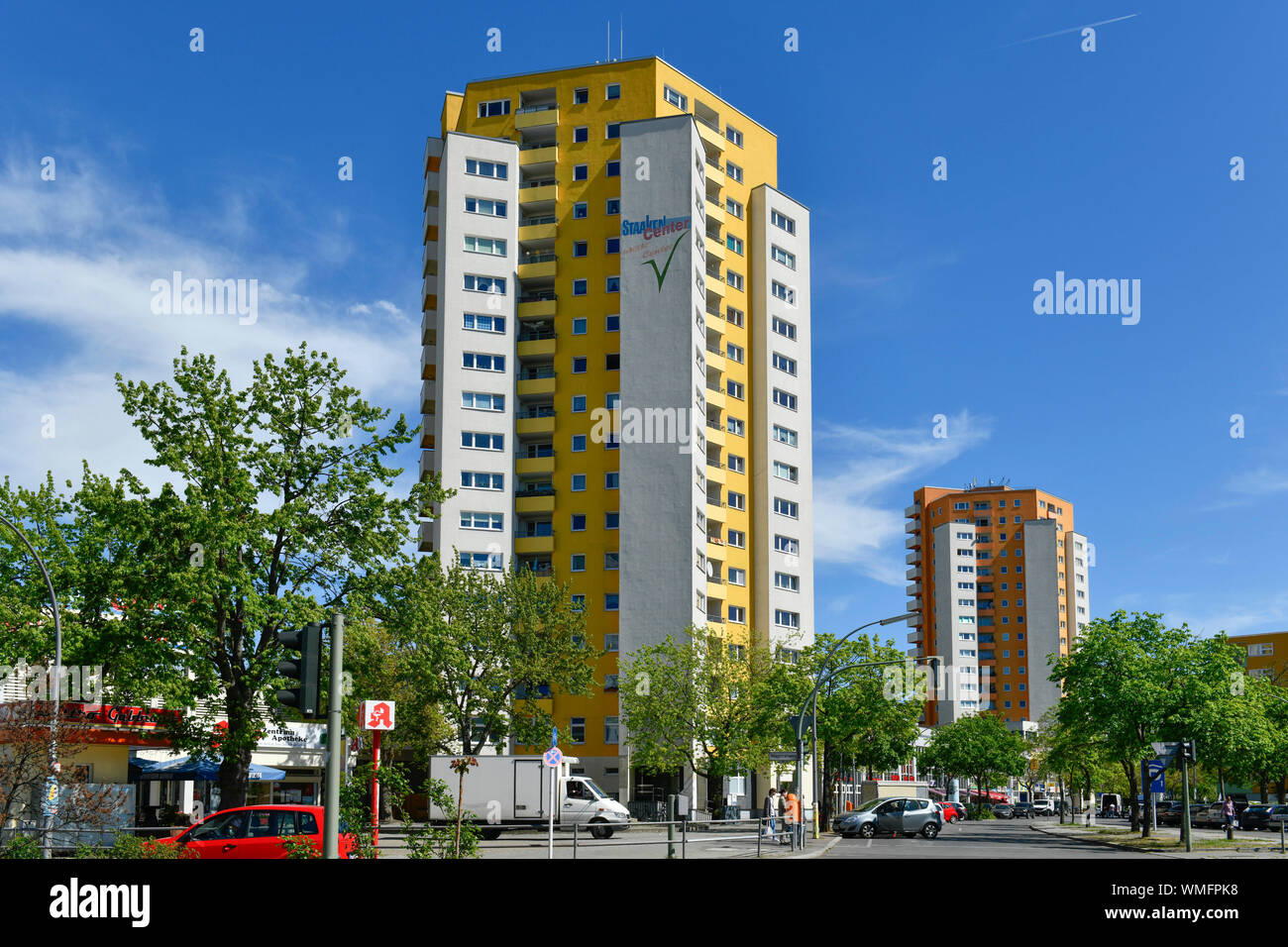 Hochhaeuser, Obstallee, Obstallee-Siedlung, Staaken, Spandau, Berlin, Deutschland Stockfoto