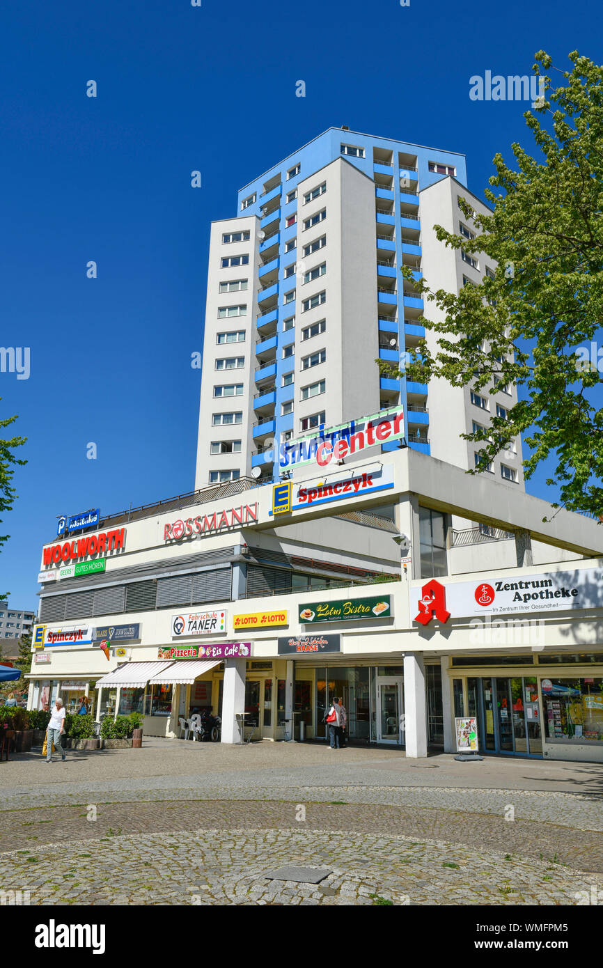 Staaken-Center, Hochhaus, Obstallee, Obstallee-Siedlung, Staaken, Spandau, Berlin, Deutschland Stockfoto