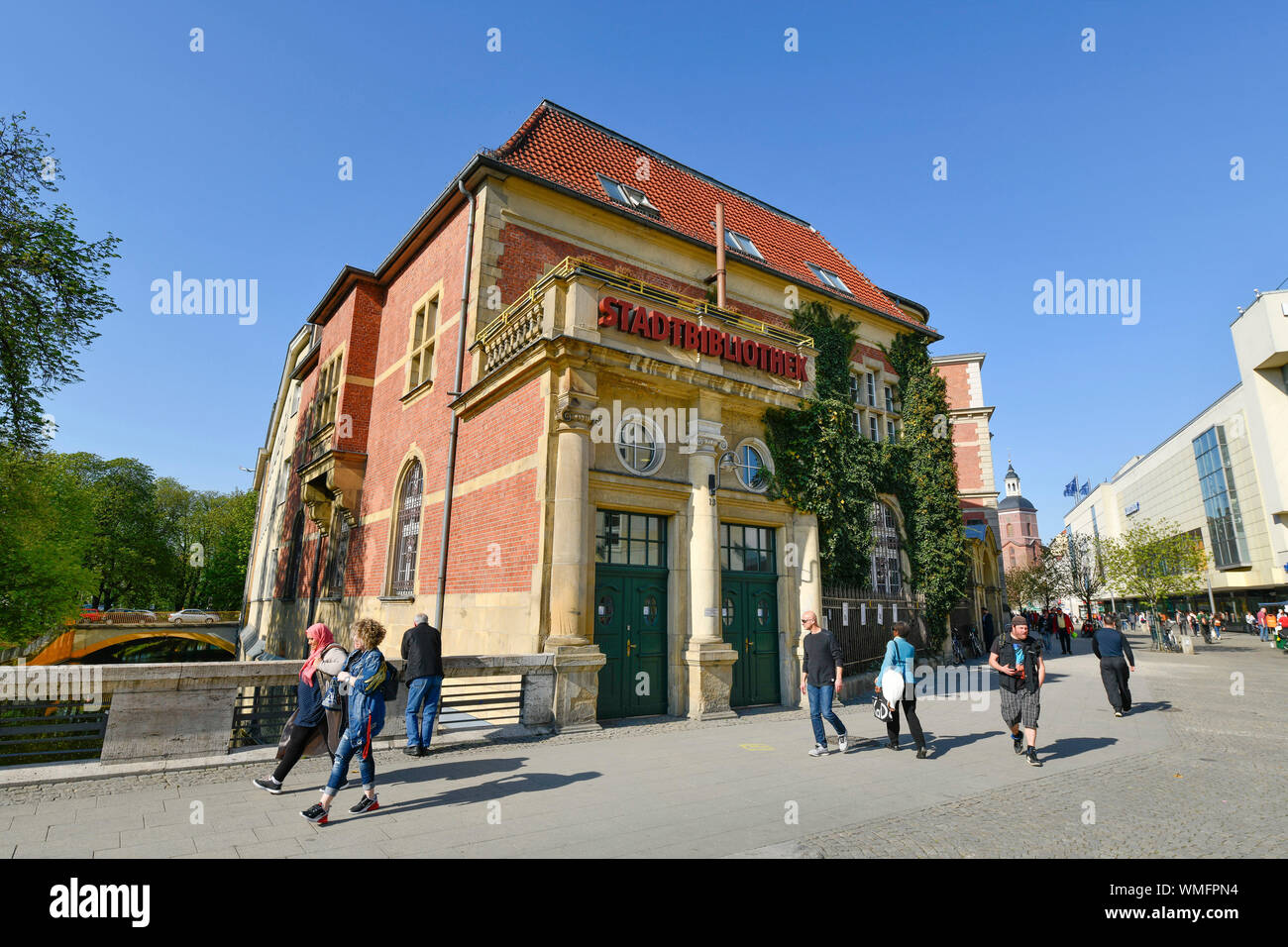 Stadtbibliothek, Carl-Schurz-Straße, Altstadt, Spandau, Berlin, Deutschland Stockfoto
