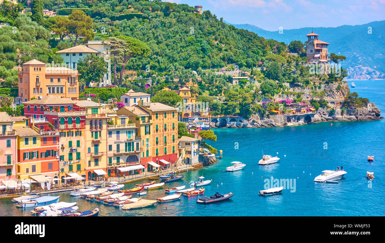 Panorama der Stadt Portofino - Luxus Resort an der italienischen Riviera in Ligurien, Italien Stockfoto