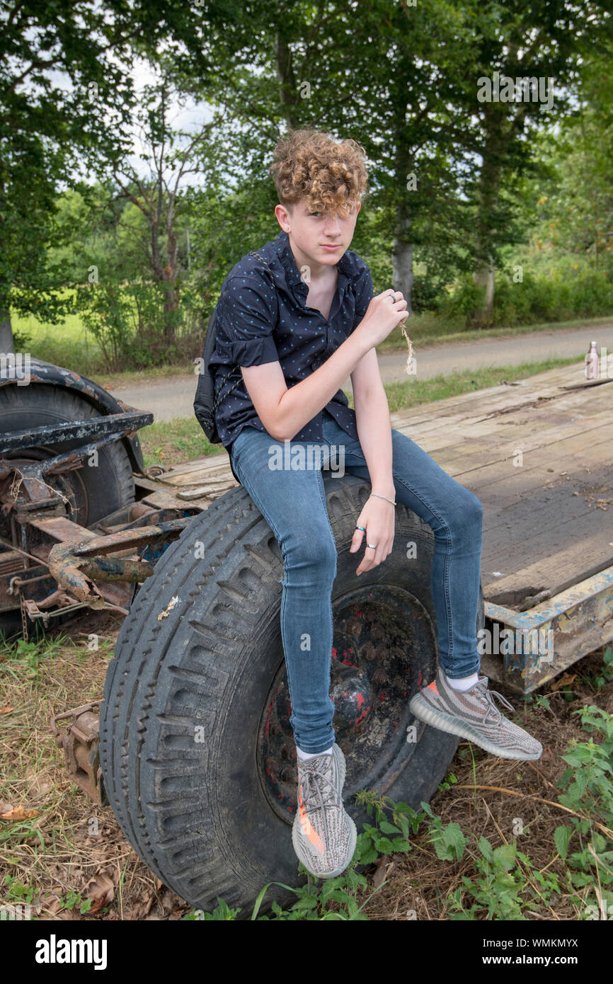 Perm Hair Style Stockfotos Und Bilder Kaufen Alamy