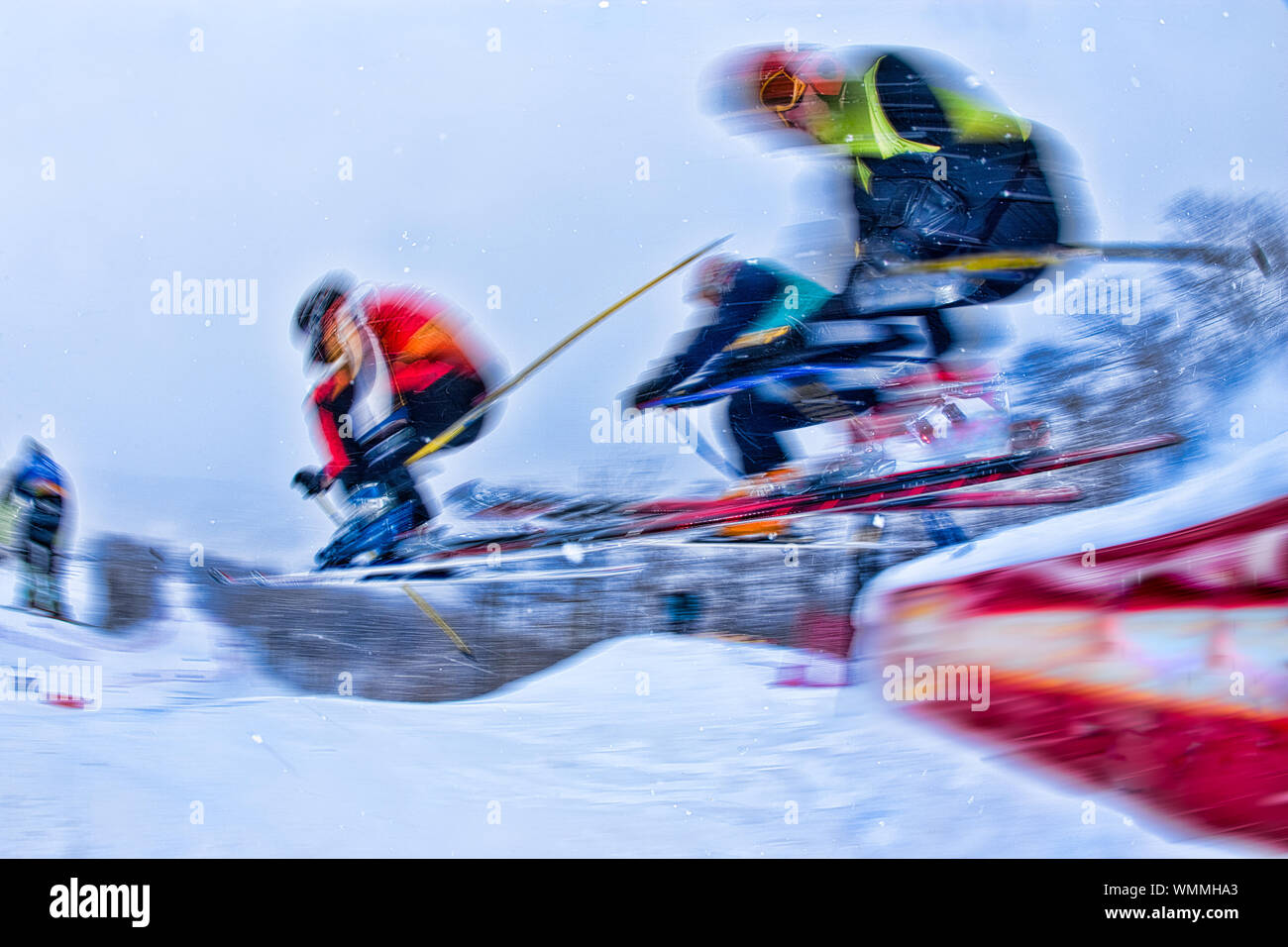 Digital bearbeitet Bilder von Rennfahrer über einen Sprung, stowe Vermont, USA Stockfoto