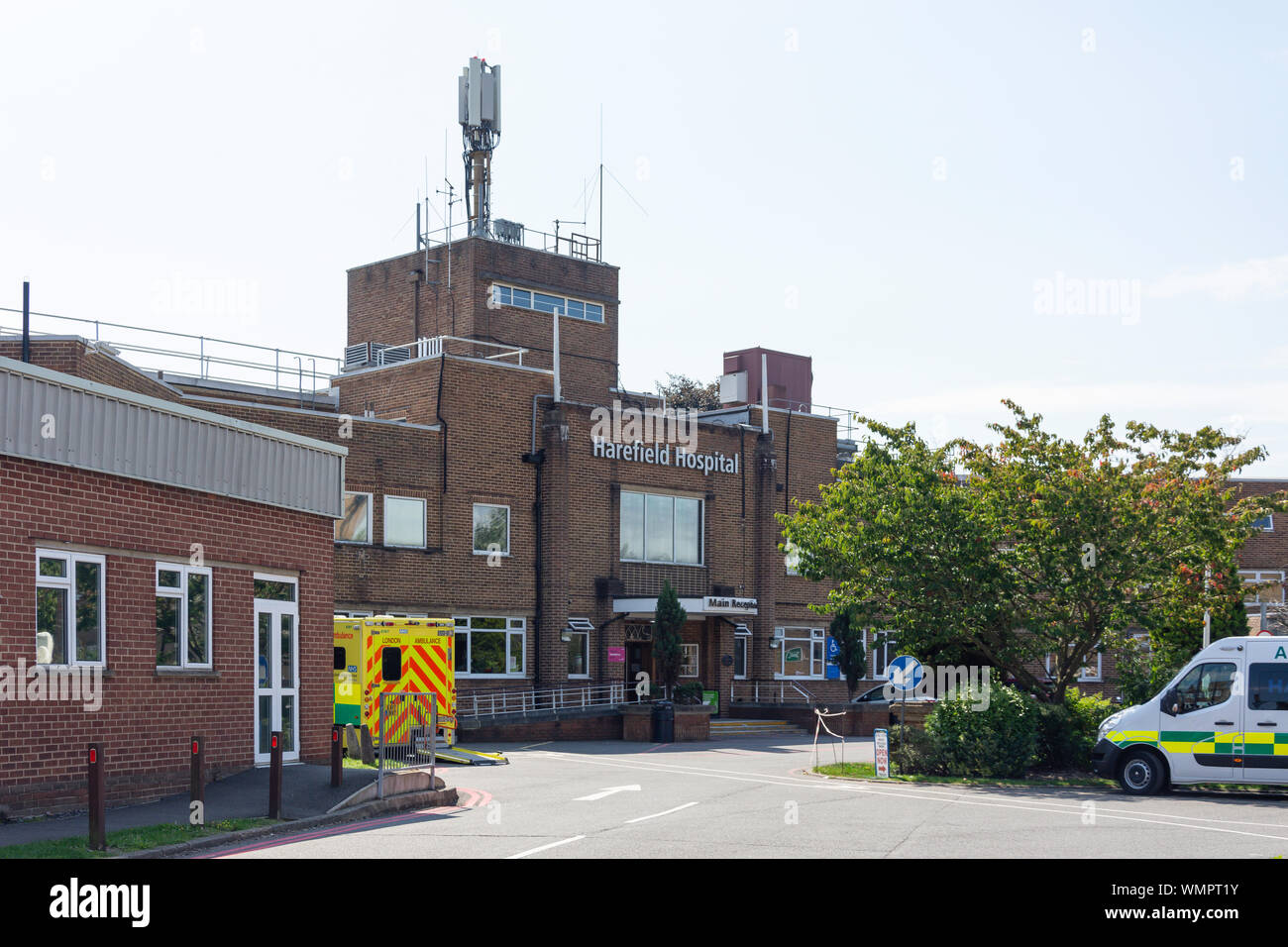 Haupteingang Harefield NHS-Krankenhaus, Hill End Road, Harefield Borough von Hillingdon, London, Greater London, England, Vereinigtes Königreich Stockfoto