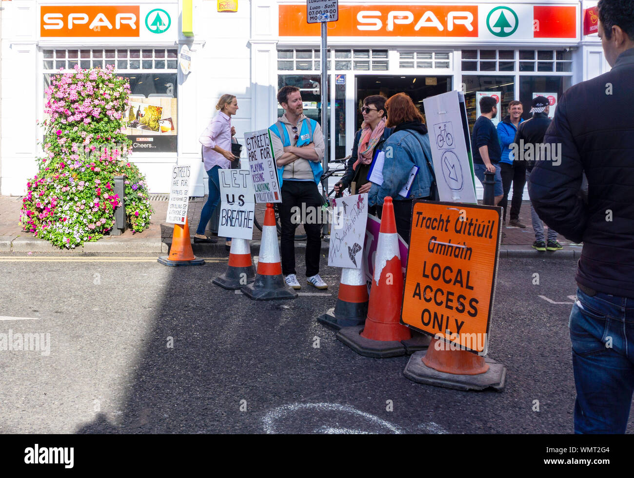 Ein Protest am Liffey Street, Dublin, Irland, durch die Straßen sind für Leute, die Bewegung. Sie forderten die Fußgängerzonen in der Straße. Stockfoto