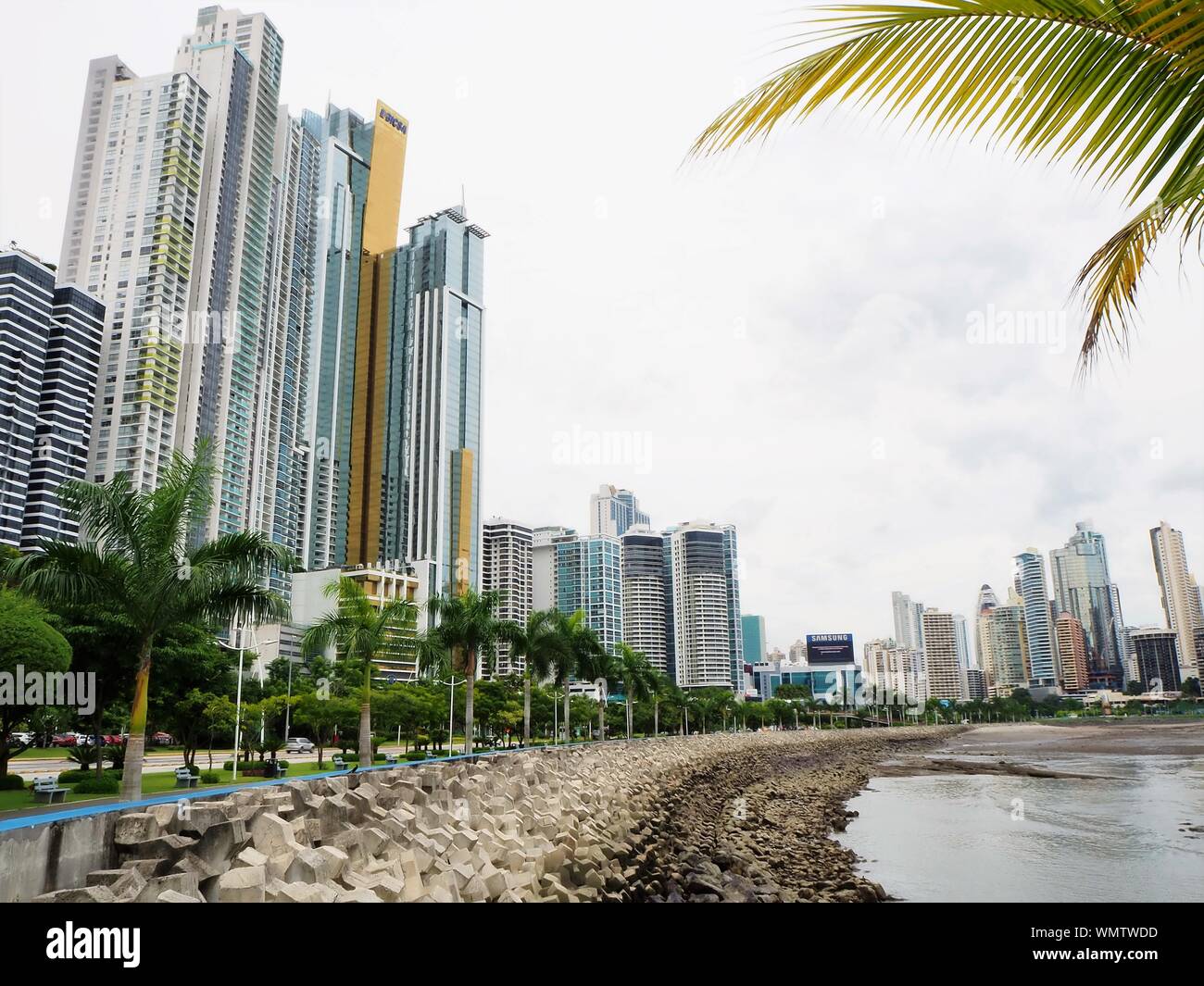 Panama-Stadt Skyline und Landschaft Stockfoto