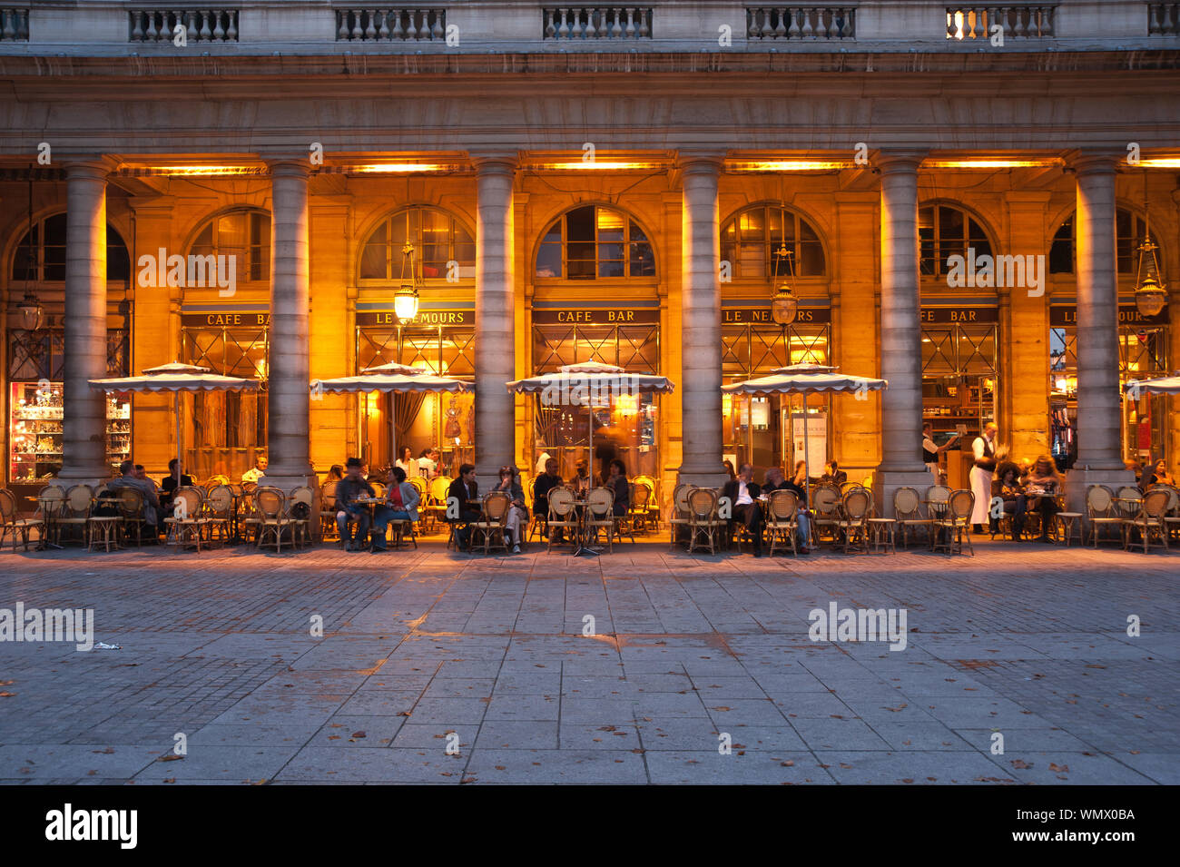Paris, Palais Royal, Cafe Le Ile-de-France Stockfoto
