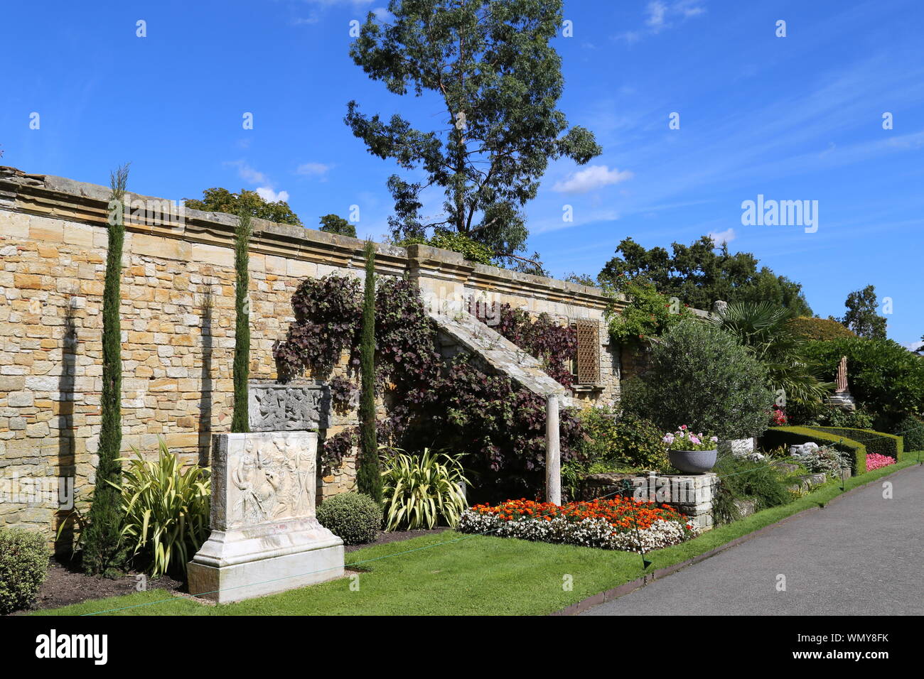 Italienischen Garten, Schloss Hever, Hever, Edenbridge, Kent, England, Großbritannien, USA, UK, Europa Stockfoto