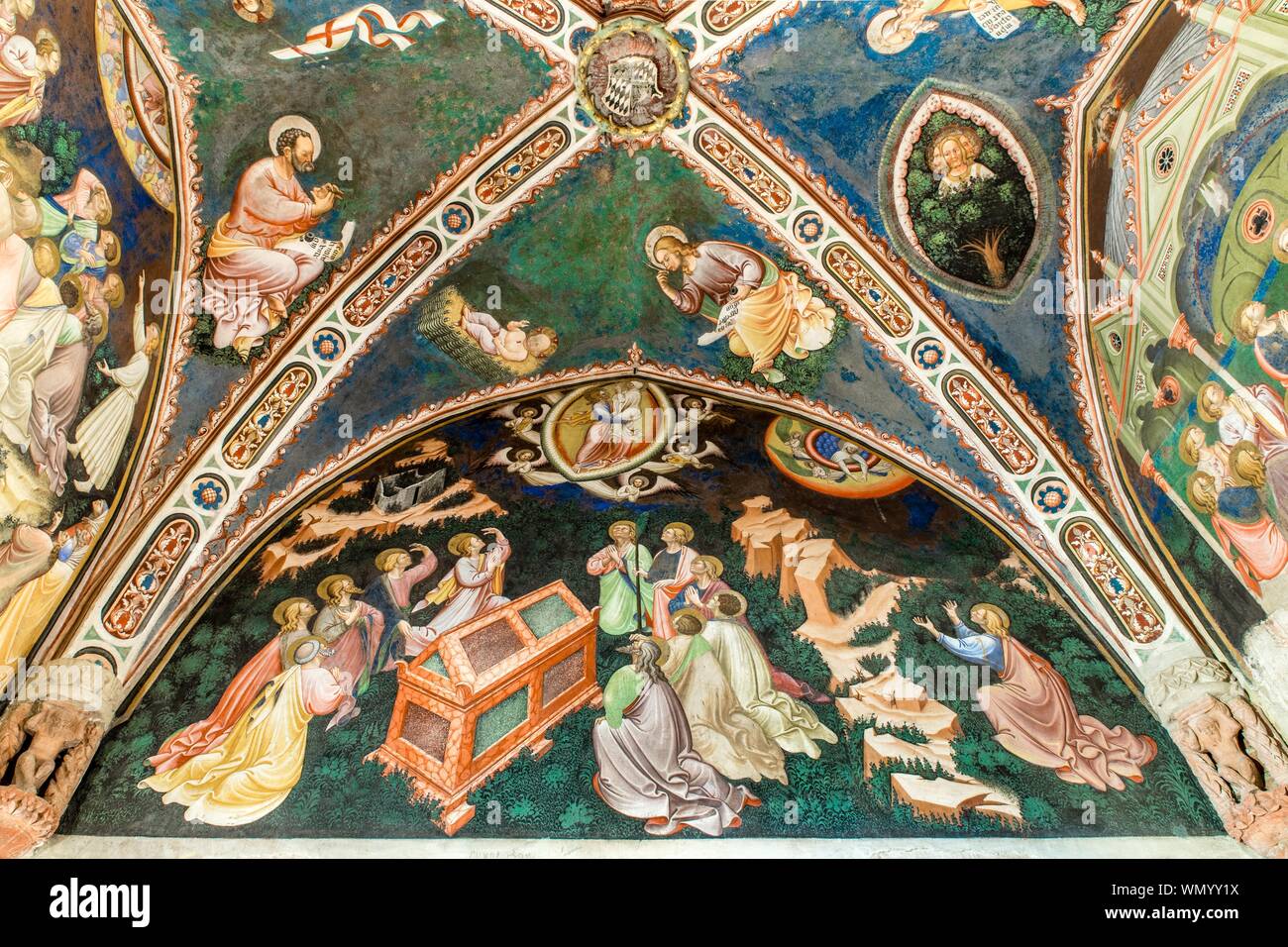 Fresko mit Himmelfahrt der Jungfrau Maria, der Cappella di Uguggione auch Cappella Contrari, C. 1425, Rocca di Vignola, Vignola, Provinz von Modena Stockfoto