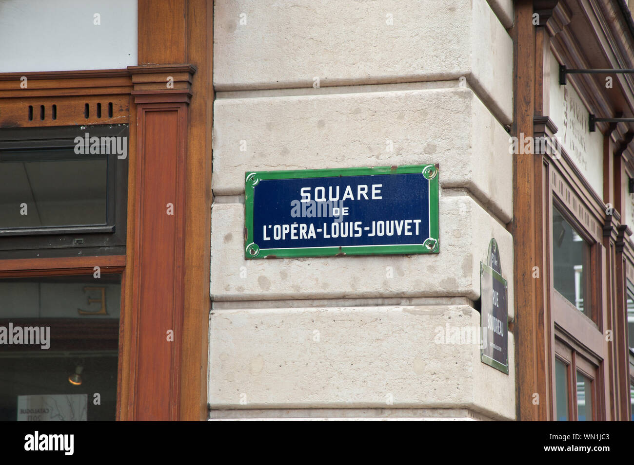 Paris, Rue & Place Edouard VII Stockfoto