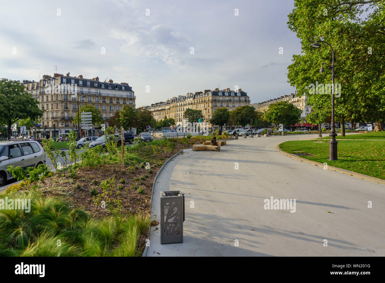 Die Place de la Nation ist ein Platz im Osten von Paris, an der Grenze zwischen 11. und 12. Arrondissement und DM 44. Quartier Sainte-Marguerite und d Stockfoto