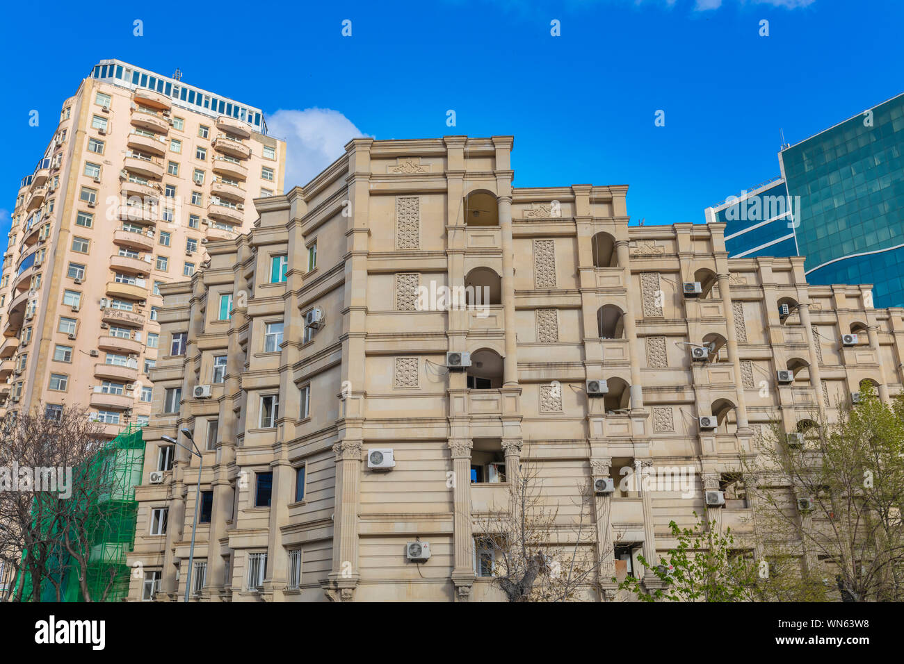 Apartment Gebäude, Baku, Aserbaidschan Stockfoto
