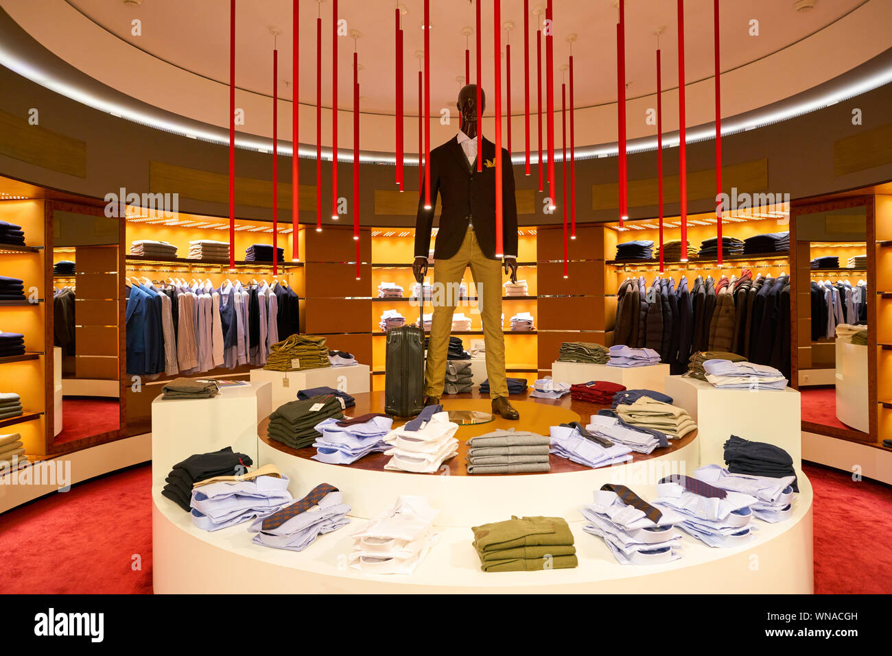 Zürich, Schweiz - ca. Oktober 2018: die Innere Aufnahme eines Grieder Store in Zürich International Airport. Stockfoto