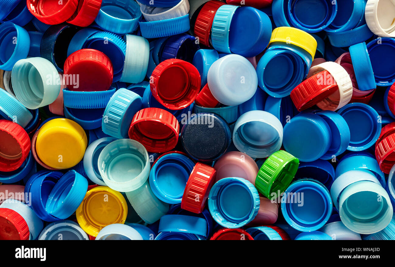 Foto von vielen, bunten Kunststoff Flaschenverschlüsse Stockfoto