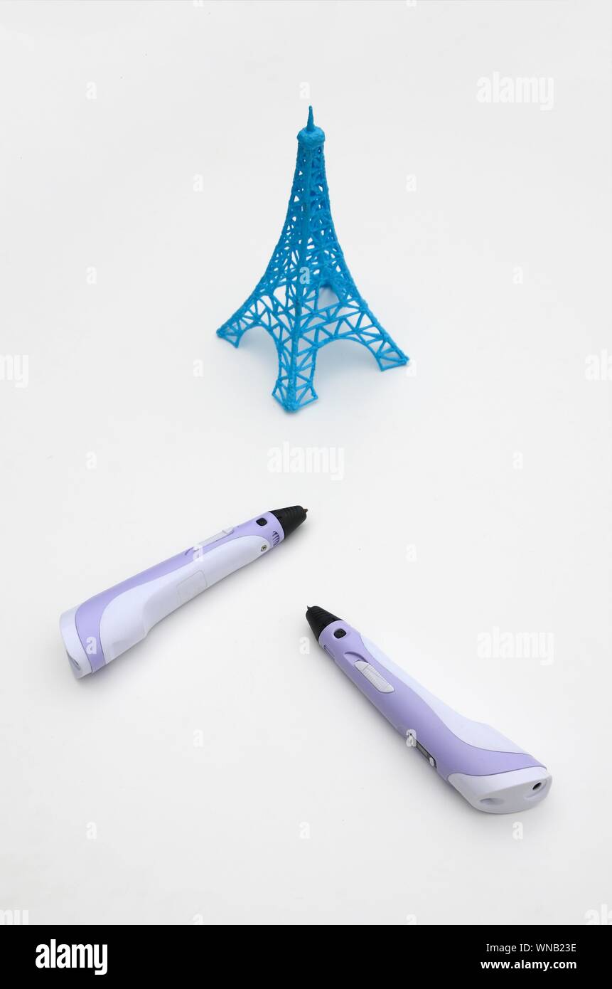 3D-Griff Stift und 3d-Malerei zahlen. Konzept der andmade Stammzellen Bildung - Neues Spielzeug für Kind zu Spielen und Lernen in der Schule und zu Hause Stockfoto