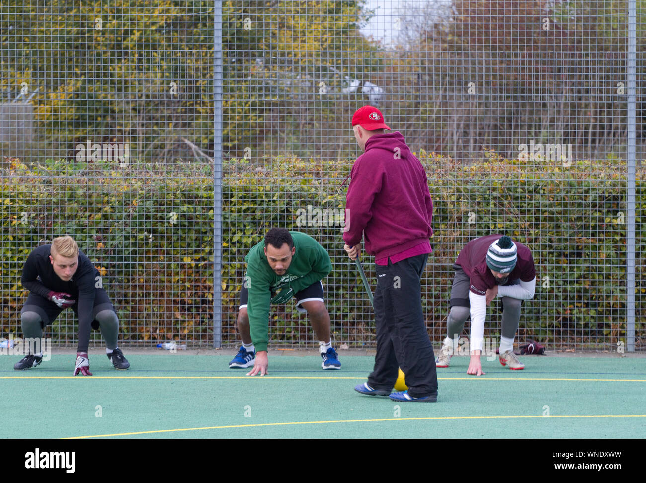 Neue Spieler ausprobieren am Ipswich Kardinäle British American Football Stockfoto