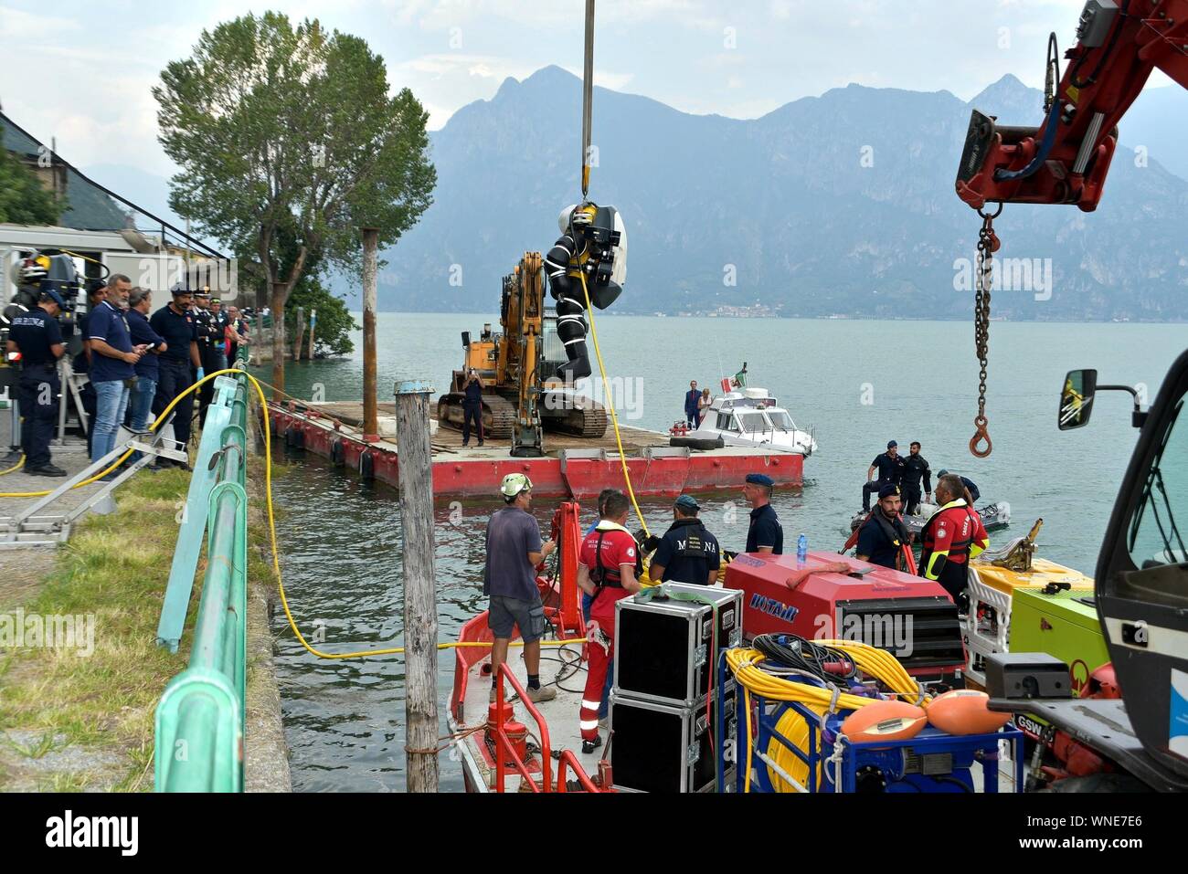 Tavernola Bergamasca Auto Recovery mit einer Leiche im Inneren, wird vermutet von Rosario Tilotta zu sein, von der Marine (Foto Papini/Fotogramma, Tavernola - 2019-09-06) p.s. La foto e 'utilizzabile nel rispetto del contesto in Cui e' Stata scattata, e senza intento diffamatorio del decoro delle Persone rappresentate Stockfoto