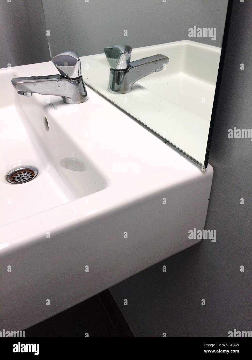 Waschtisch Stockfotos und -bilder Kaufen - Alamy