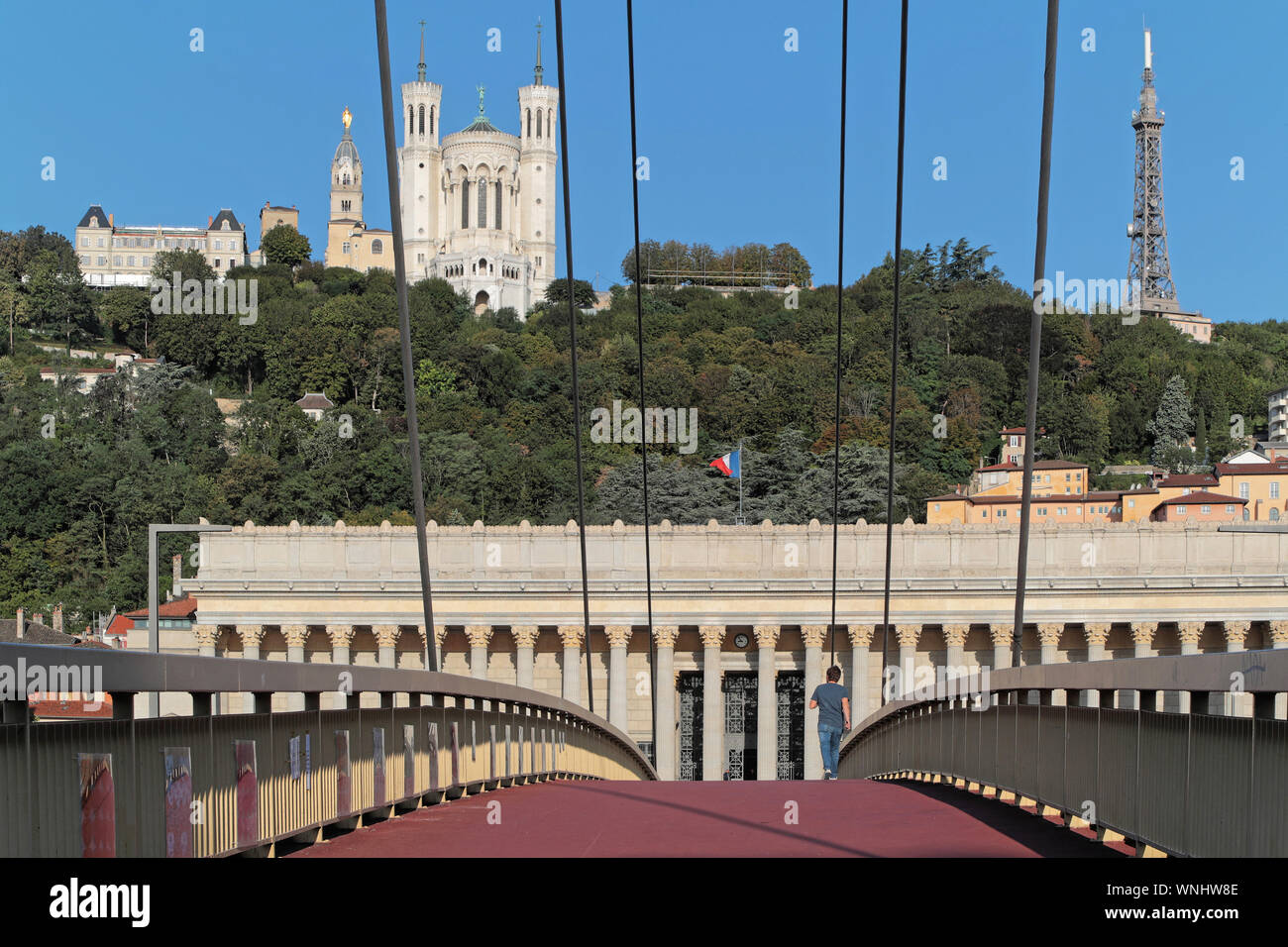 LYON, Frankreich, 6. September 2019: Das Palais de Justice Historique de Lyon (historisches Gericht Gesetz), am rechten Ufer der Saône, wird eingestuft, ein Stockfoto