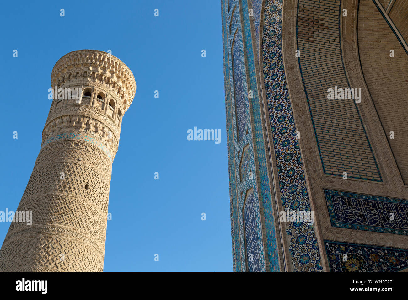 Die kalyon Minar, oder Super Minarett, in der POI kalyon Square in Buchara, Usbekistan. Ursprünglich im Jahre 1127 erbaut. Stockfoto