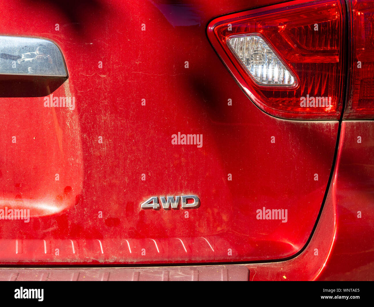 Detail der Rückseite der Roten 4WD SUV Stockfoto