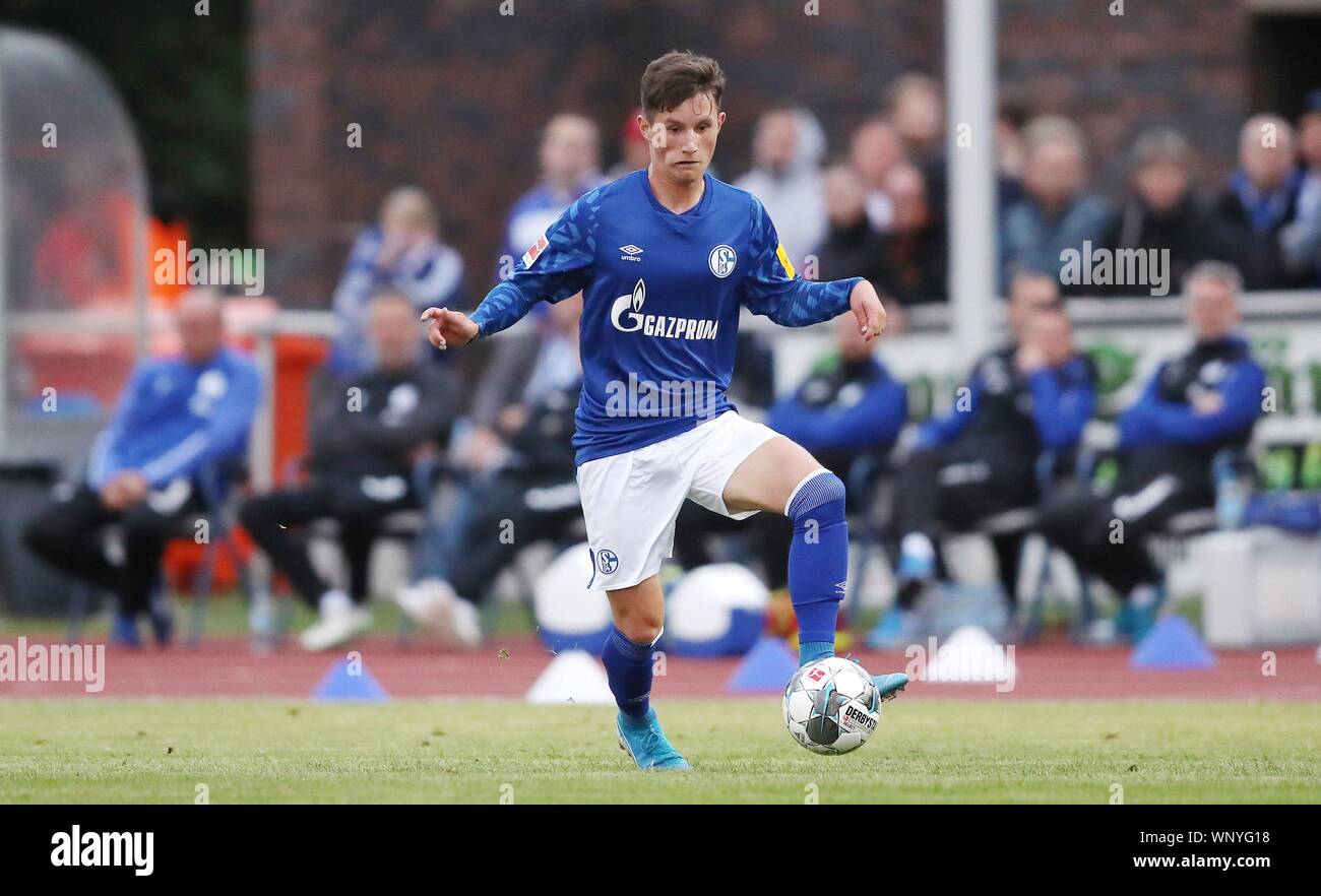 Bottrop, Deutschland. 06 Sep, 2019. firo: 06.09.2019 Fußball, Fußball: 1. Bundesliga, Saison 2019/2020 S04 FC Schalke 04, Test, Test, Freundschaftsspiel gegen Viktoria Koln Koeln 2:4 S04 Jan Eric Hempel, Single Action | Verwendung der weltweiten Kredit: dpa/Alamy leben Nachrichten Stockfoto